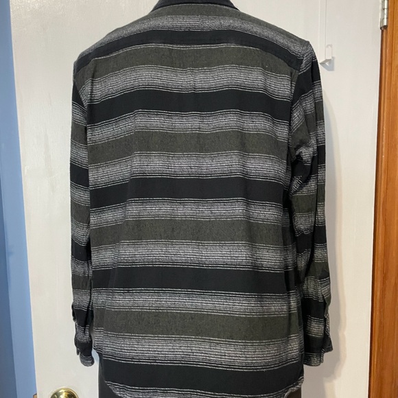Men’s Black & Grey Striped Shirt, XL - Picture 6 of 12